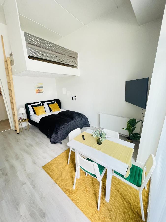 Aday - Harbor Groundfloor Own Entrance - Studio Aalborg Eksteriør billede